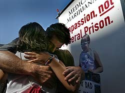 http://stopthedrugwar.org/files/reunion1-epis.jpg