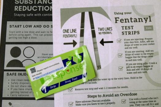 Fentanyl test strips. Texas GOP senators are blocking a bill to decriminalize them. (Creative Commons)