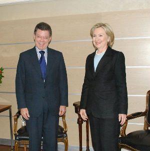 President Santos as candidate, June 2010<br>meeting with Secretary Clinton